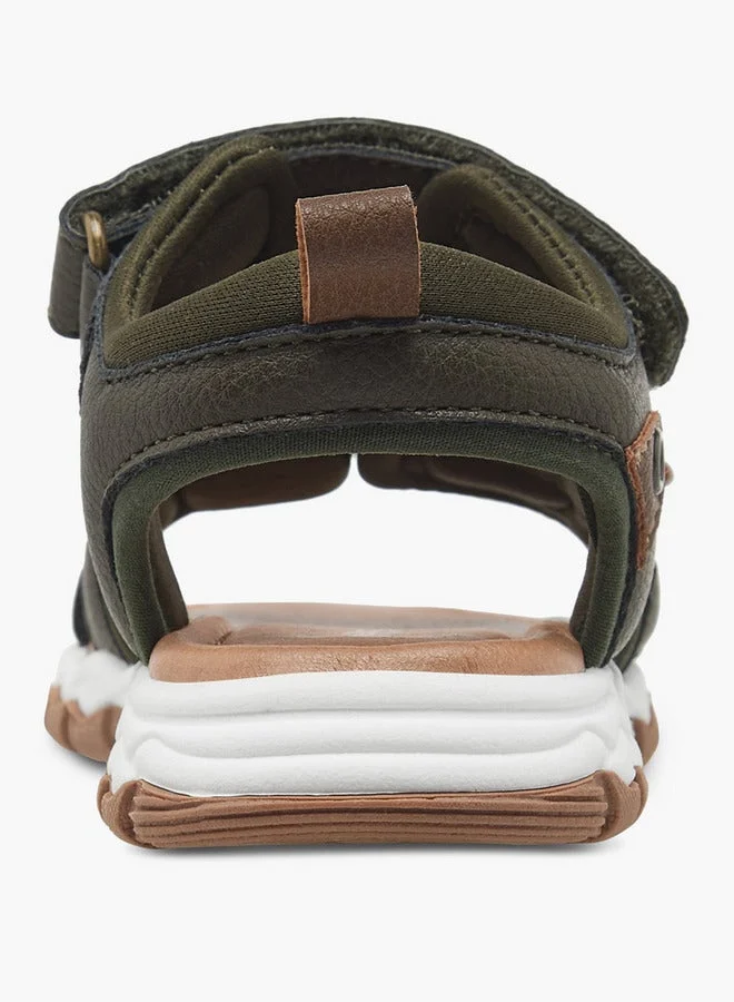 جونيورز شباشب أولاد بنقوش مع إغلاق لاصق