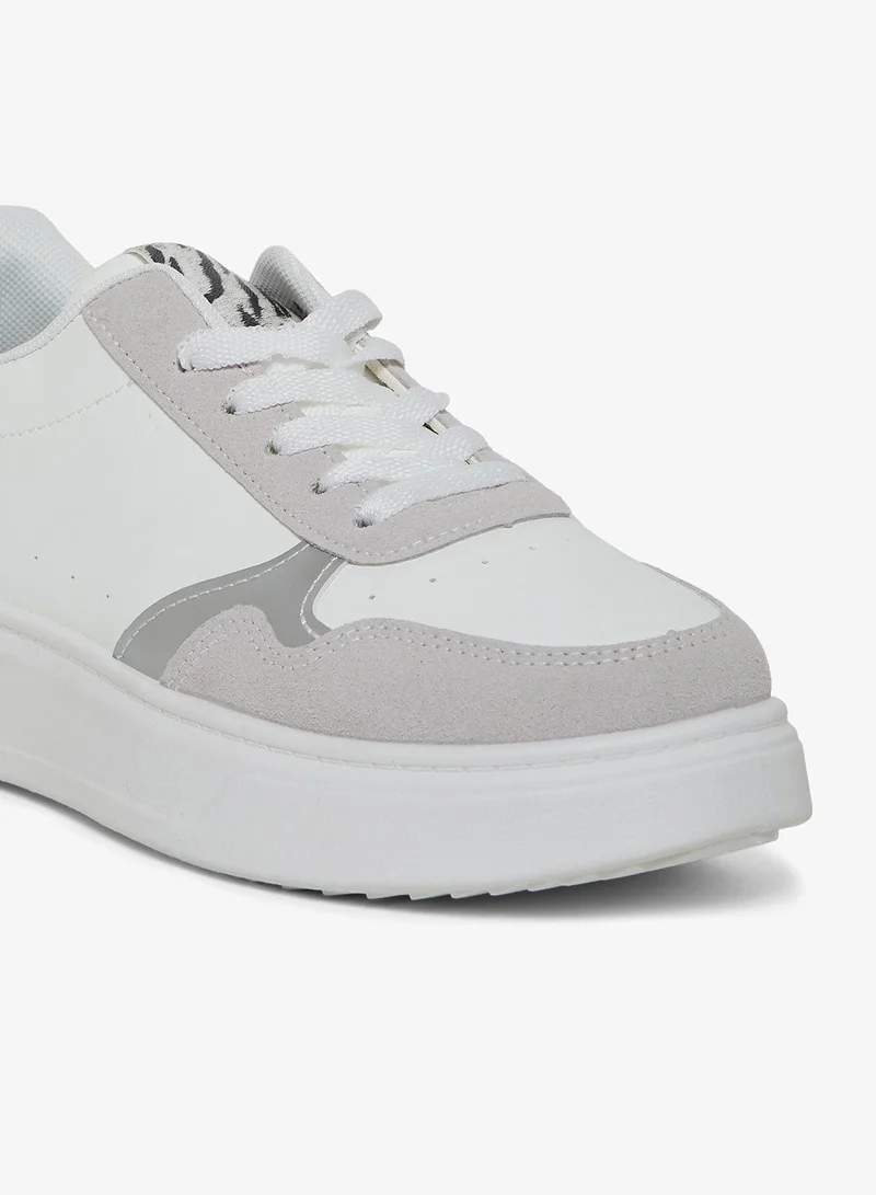 Geoomnii SILVER GEOOMNII All-Day Comfort with Sports Shoes for Women – Breathable Mesh, Cushioned Insole, Lightweight Feel, Non-Slip Grip, Flexible Fit for Women | Best Price UAE