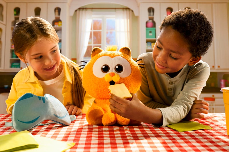 Animagic Baby Garfield Eat Sleep and Repeat 10'' (25cm) Plush | Includes Lasagna and Sleep Mask | Great for Garfield Fans | Ages 3+ - Image 4