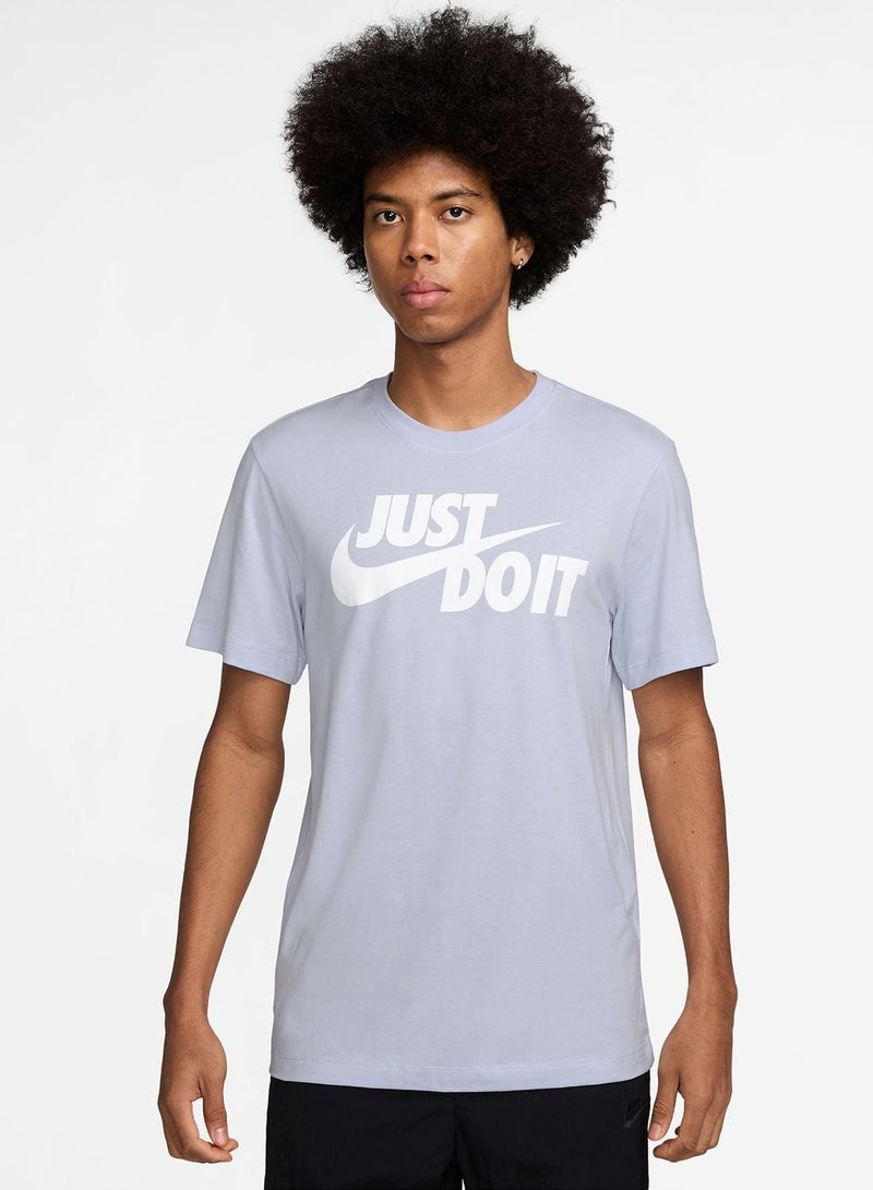 Nike Nsw Just Do It Swoosh T-Shirt - Image 1
