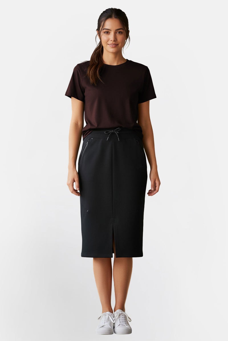 Nike Women Standard Fit Outdoor Skirt, Black - Image 2