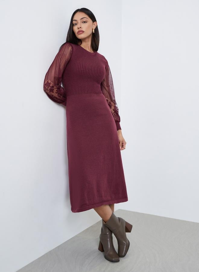 ستايلي فستان ميدي بنمط سويتر محبوك وأكمام دانتيل - Image 3