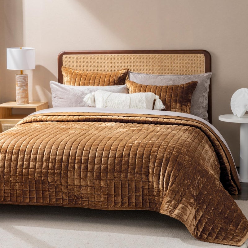 RECYCO Luxury Velvet Quilt Set Full Queen Size Bedding Sets, Ultra Soft Velvet Comforter Set, Lightweight Channel Box Stitch Oversized Bedspread Coverlet for All Season, with 2 Shams, Caramel Gold - Image 3