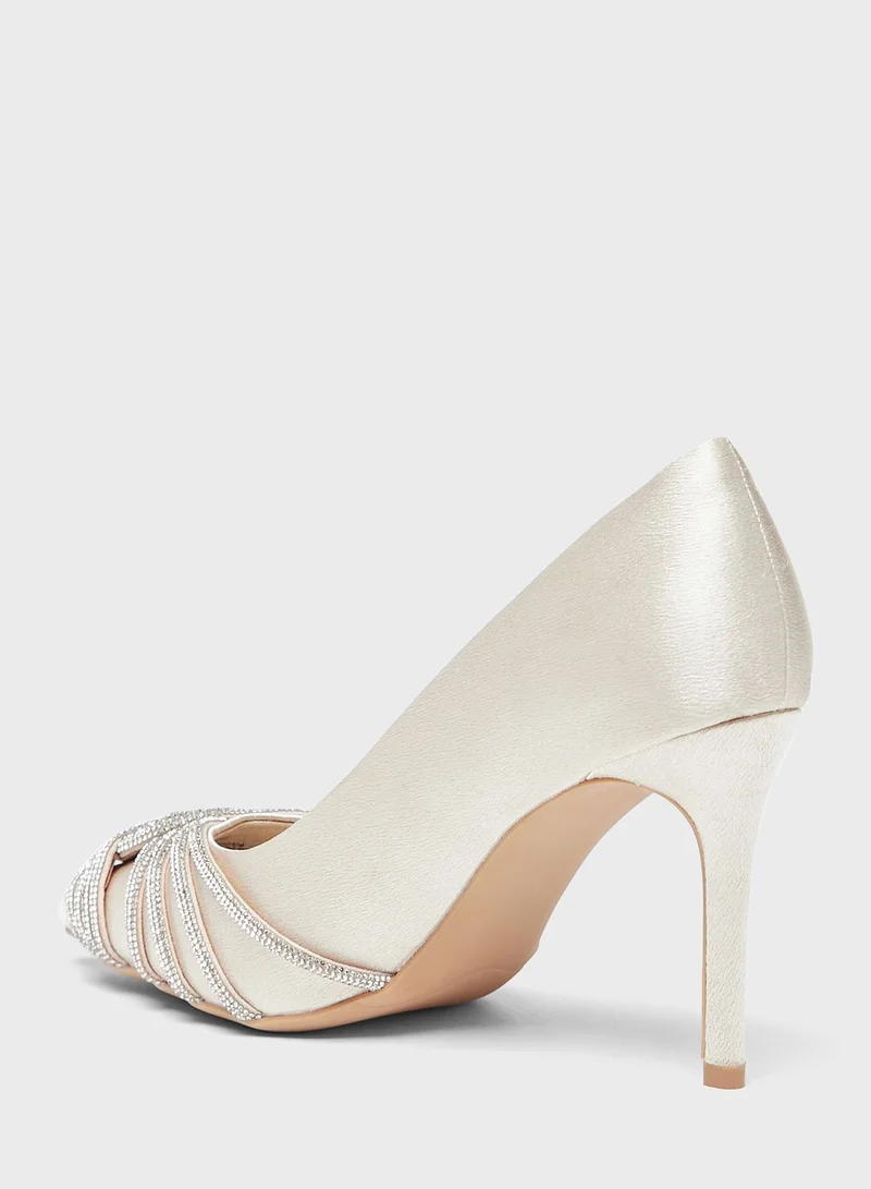 shoexpress Pointed Toe Pumps