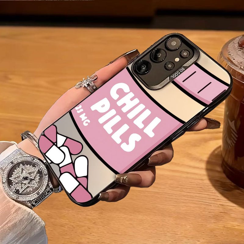 جراب هاتف لجهاز Samsung Galaxy S23 Plus بنمط IMD الحريري، تصميم Chill Pills المرح، أسود. - Image 2