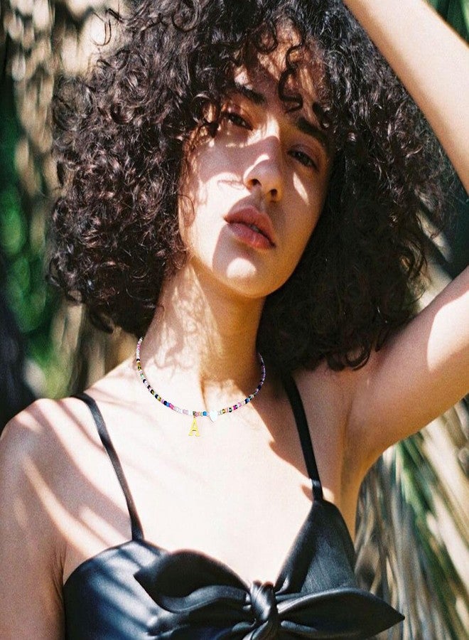 سمر لوف قلادة مصنوعة يدويًا لطيفة وملونة من الخرز الصدفي تحمل الحرف الأول من كلمة "حب" - قلادة عصرية للنساء والمراهقات، قلادة ذهبية مزينة بحروف، هدية مجوهرات لأفضل صديقة (A) - Image 2