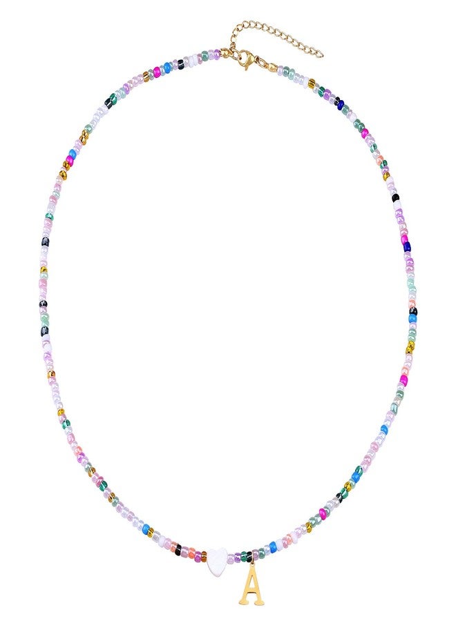 سمر لوف قلادة مصنوعة يدويًا لطيفة وملونة من الخرز الصدفي تحمل الحرف الأول من كلمة "حب" - قلادة عصرية للنساء والمراهقات، قلادة ذهبية مزينة بحروف، هدية مجوهرات لأفضل صديقة (A) - Image 1