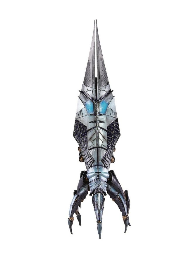 Dark Horse Deluxe - Mass Effect: Reaper Sovereign 8-Inch PVC Ship Replica - Image 1