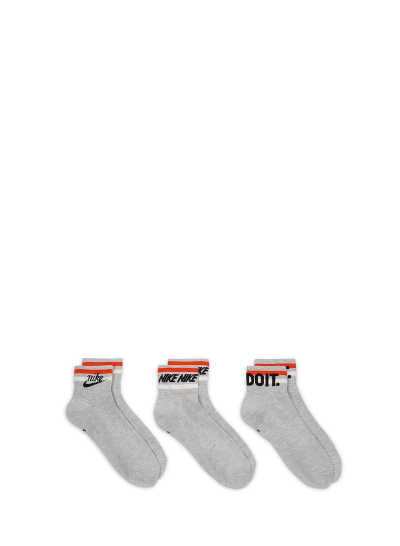 Nike جوارب نايك الأساسية اليومية للرسغ - Image 1
