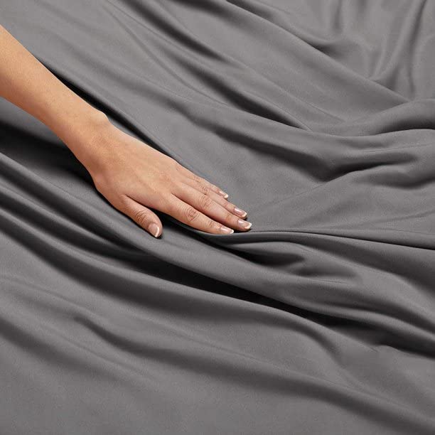 BEVI Bedsheet for King Bed 300 TC Flat Bedsheet with 2 Pillow Covers Size-(90"x95") Dark Grey - Image 4