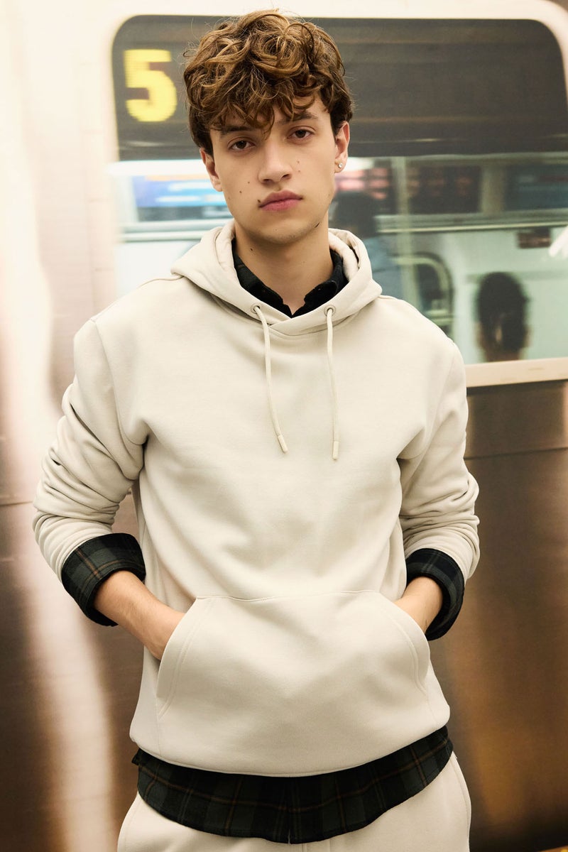 DeFacto Man Regular Fit Hooded Soft Furry Basic Sweatshirt - Image 1