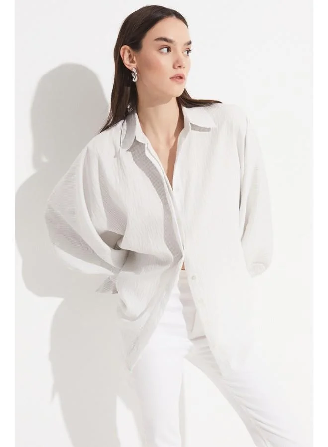 جون June Women Exclusive Boyfriend/Wide Fit Cotton Blend Patterned Sleeve Detailed Shirt Ecru