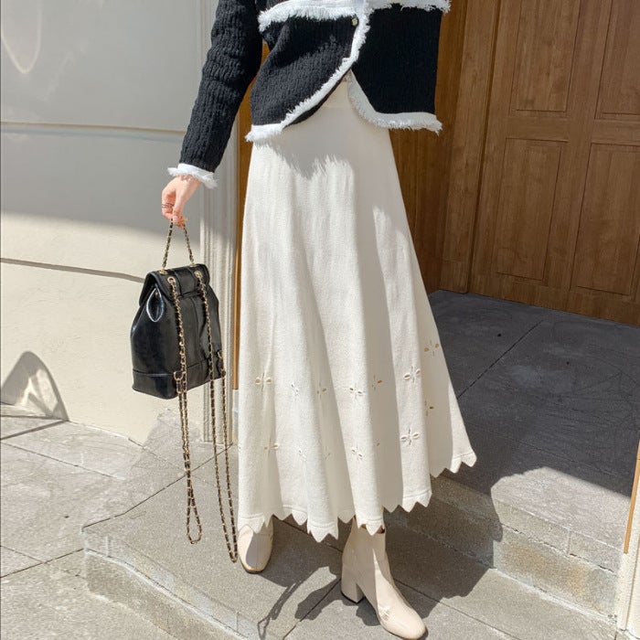 Medium-Length Knit Skirt For Women High-Waisted Korean Style A- Line Woolen Skirt Cracker Khaki Color Autumn/Winter Season Khaki  - Image 2