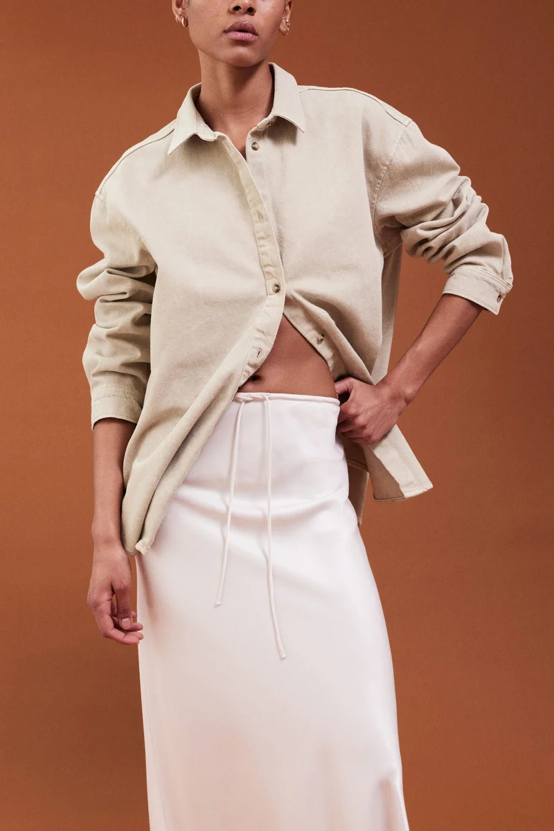 اتش اند ام قميص دنيم بقصّة فضفاضة