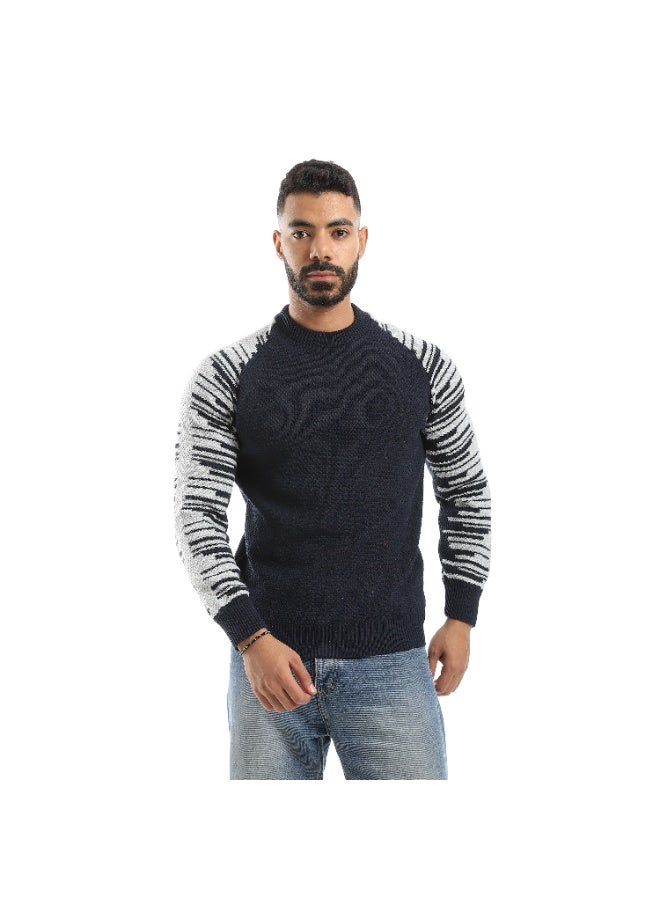 سيزار بلوفر صوف رجالي سادة من الصدر وتخطيطات علي الكم - Image 1