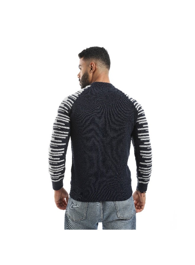 سيزار بلوفر صوف رجالي سادة من الصدر وتخطيطات علي الكم - Image 3