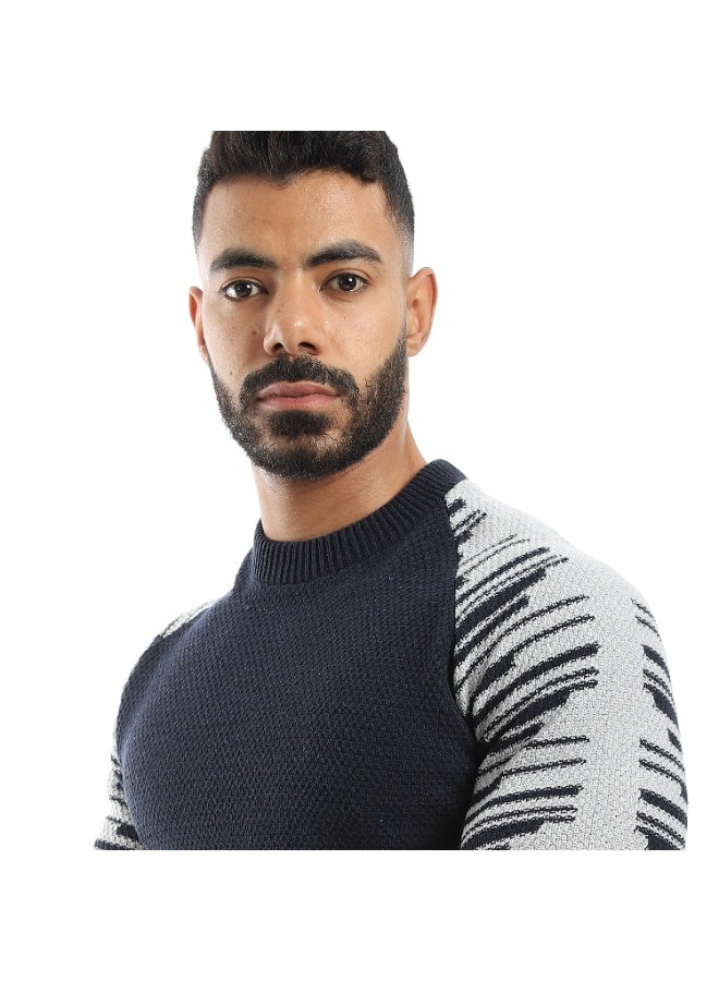 سيزار بلوفر صوف رجالي سادة من الصدر وتخطيطات علي الكم - Image 4