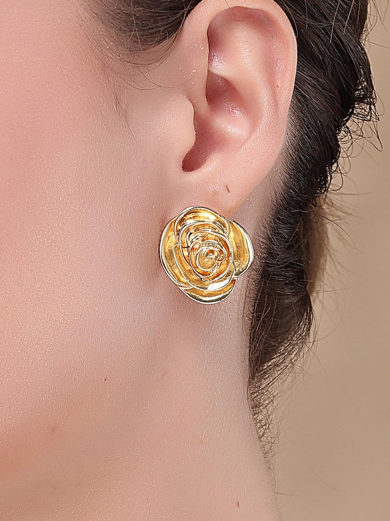 KARATCART Gold Plated Floral Stud Earrings for Women (33038774) - Image 2