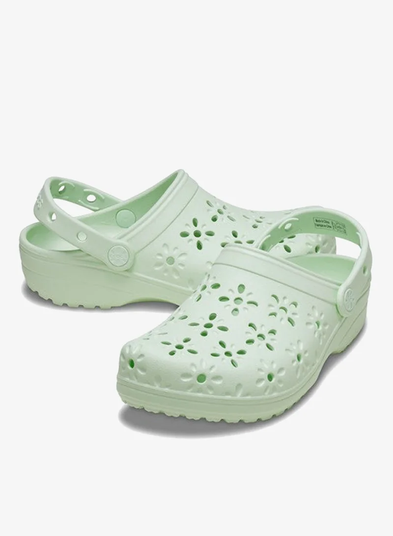 كروكس كلوج كلاسيكي بنقوش زهور مقصوصة