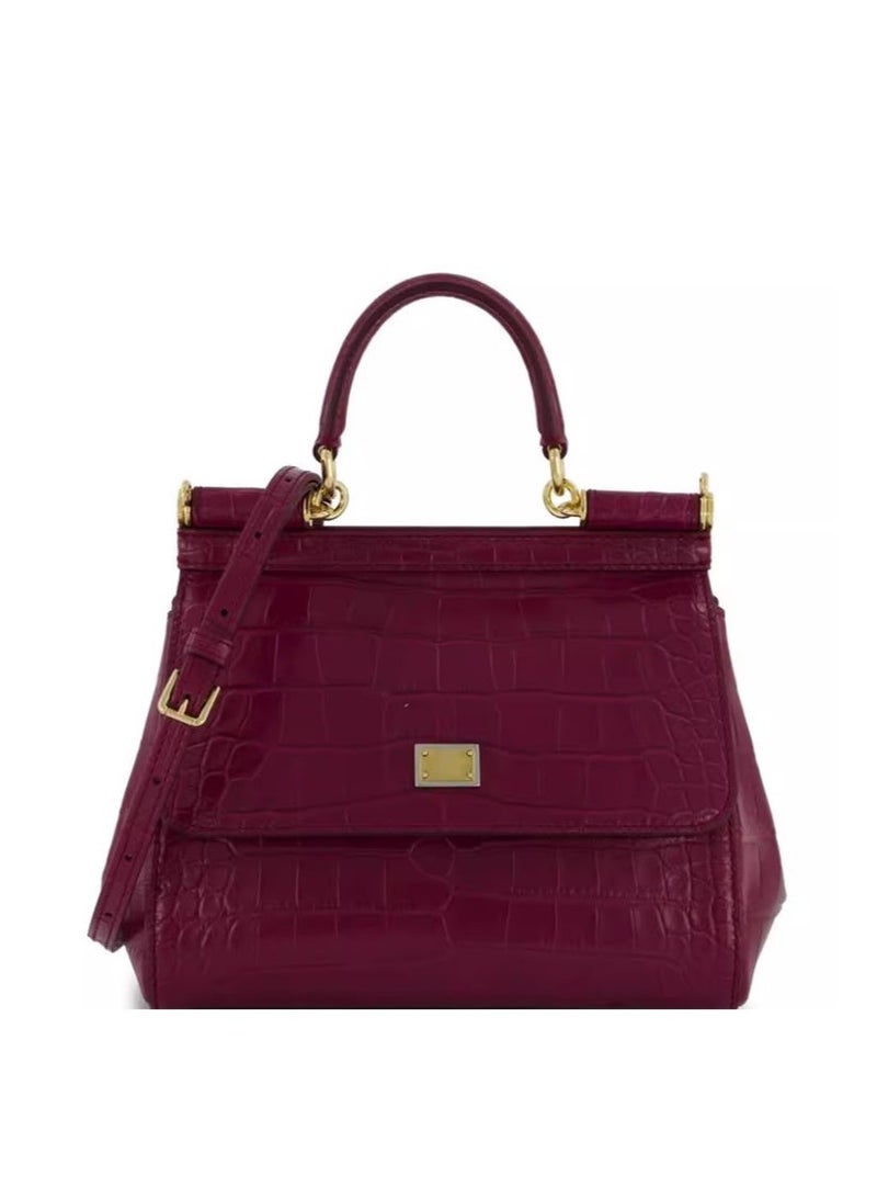 D&G DG BAG handbag, a luxurious women's handbag suitable for evening and formal occasions, paired with DG gold hardware logo and crocodile pattern - Image 5