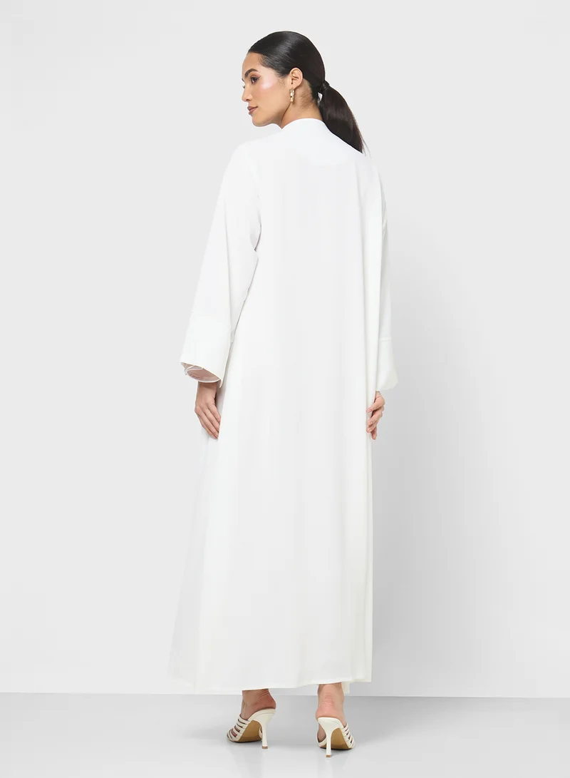 خزانة Emrbroidered Abaya