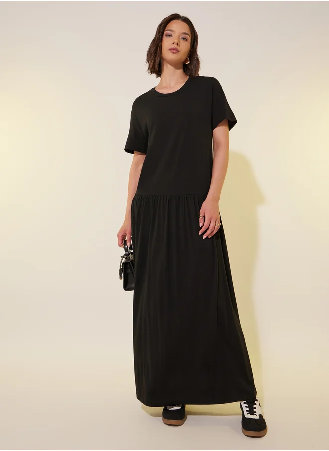 ستايلي Solid Short Sleeve Gathered Waist Maxi Dress