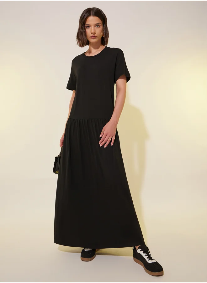 ستايلي Solid Short Sleeve Gathered Waist Maxi Dress