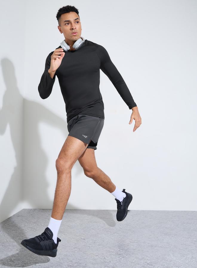 Styli Men Grey Running Shorts With Side Slit - Image 2