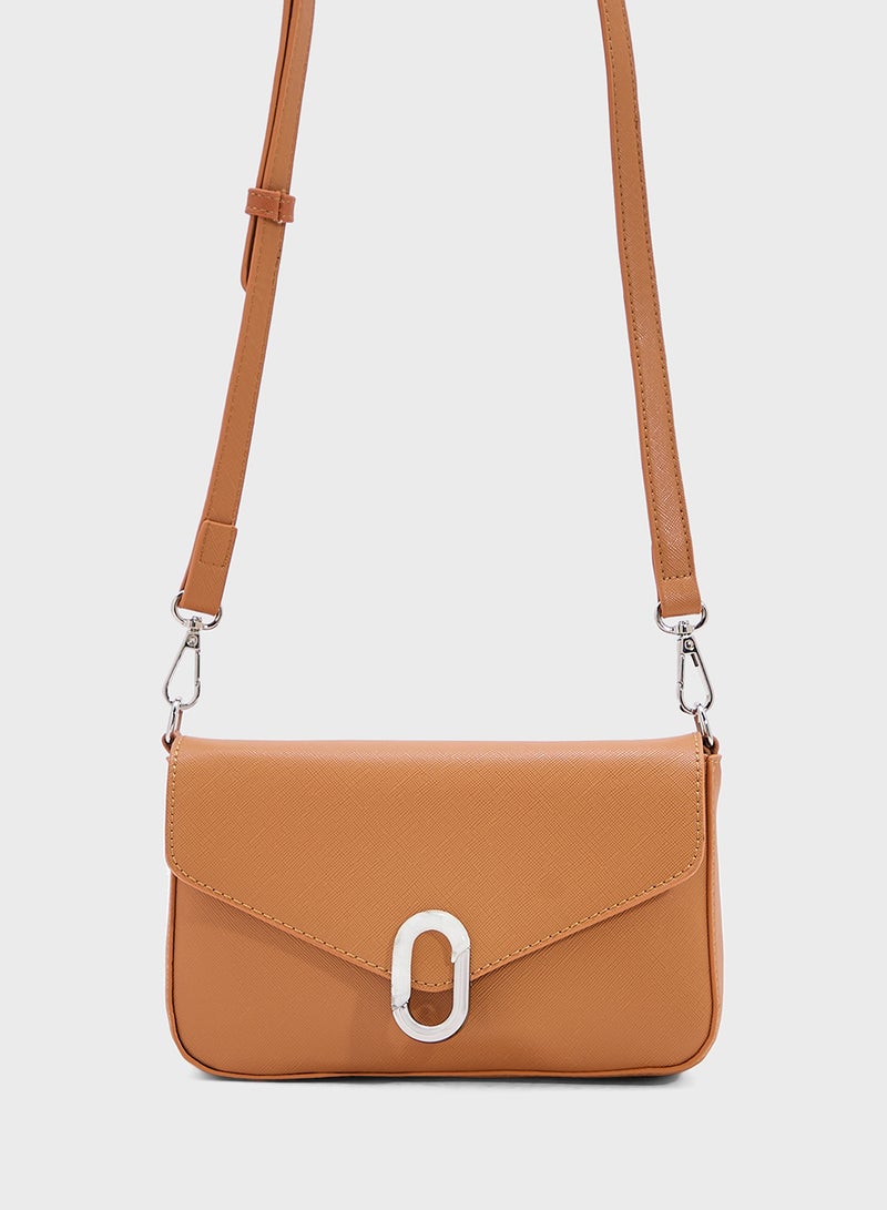 ايلا حقيبة كروس بودي بتفاصيل معدنية - Image 1