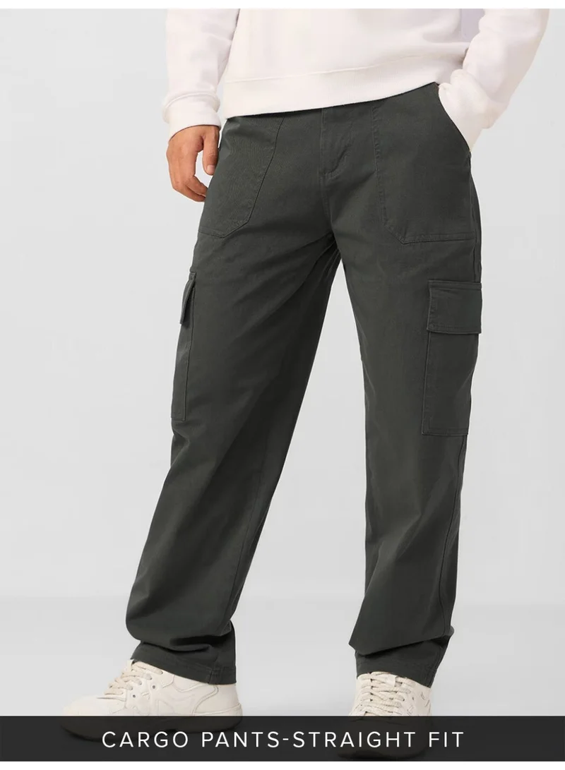 The Souled Store Men Dark Grey Solid Straight Fit Cargo Pants