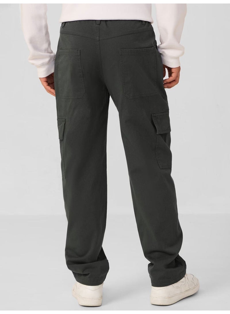 The Souled Store Men Dark Grey Solid Straight Fit Cargo Pants - Image 3
