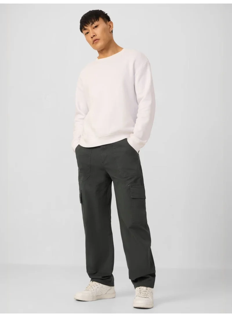 The Souled Store The Souled Store Men Dark Grey Solid Straight Fit Cargo Pants