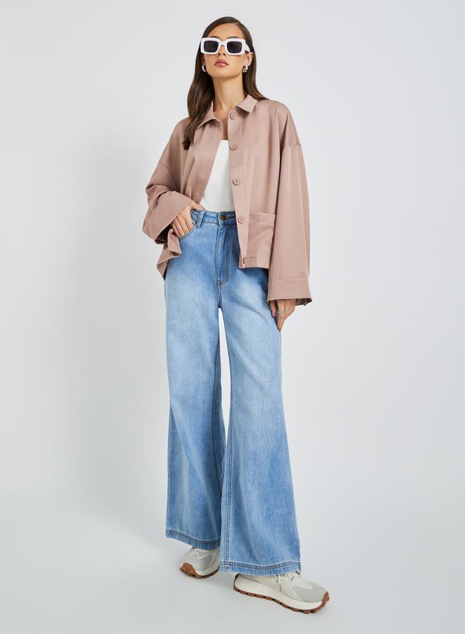 ستايلي سترة بياقة ثابتة وأزرار أمامية بقصة واسعة وجيوب مرقعة - Image 2