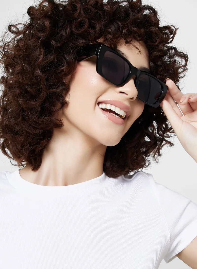 ايلا نظارة شمسية وايفارير