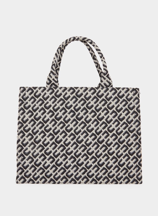 ستايلي شنطة كبيرة بتفاصيل طباعة - Image 3