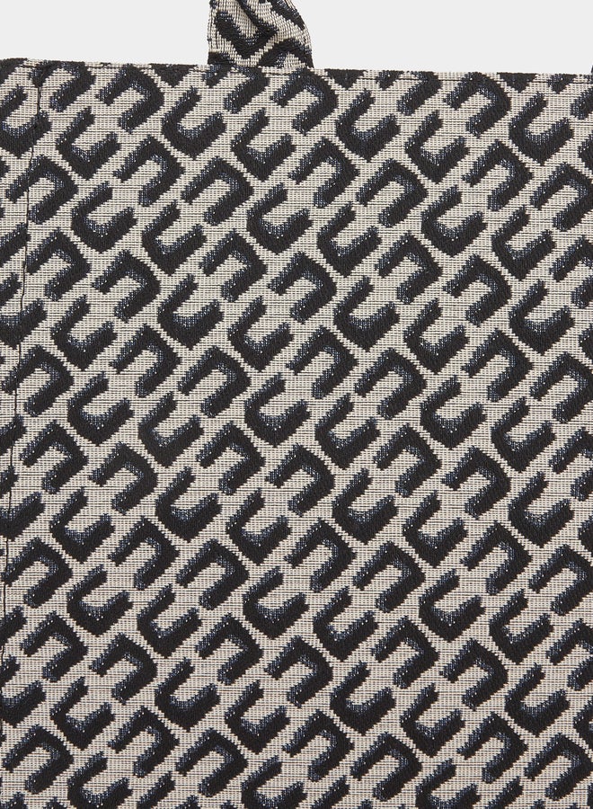 ستايلي شنطة كبيرة بتفاصيل طباعة - Image 4