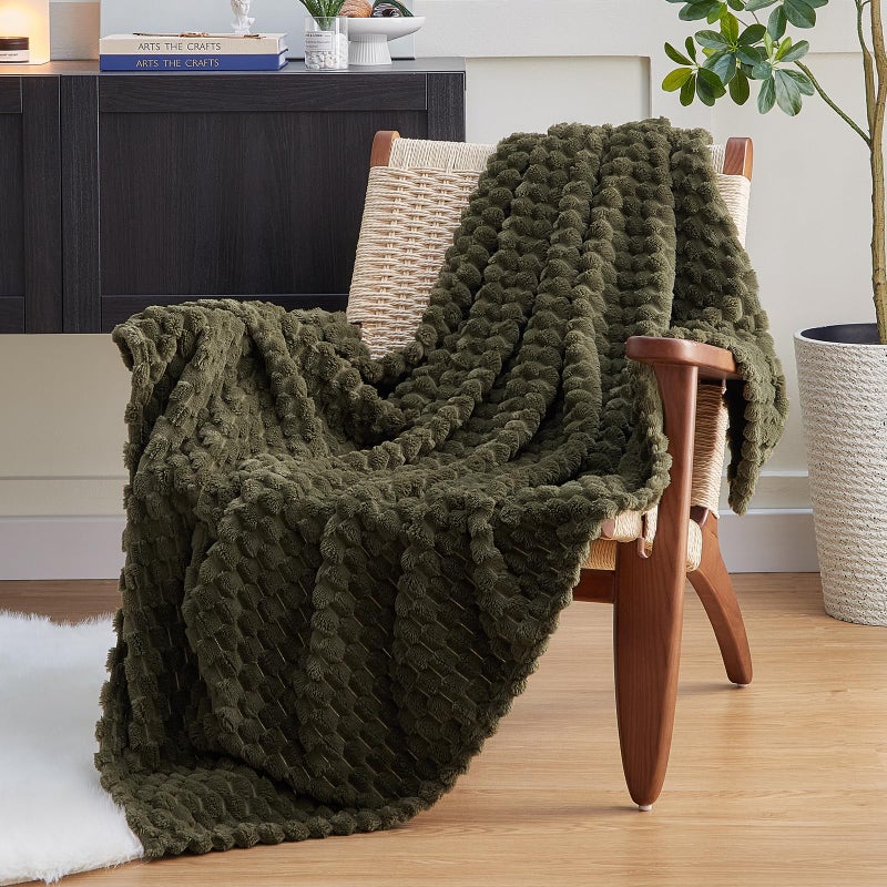 EXQ Home Fleece Throw Blanket for Couch or Bed  3D Imitation Turtle Shell Jacquard Decorative Blankets  Cozy Soft Fuzzy Flannel Blanket Suitable for All Seasons5060Dark Green