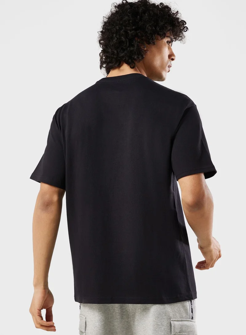 Nike Los Angeles Lakers Essential T-Shirt