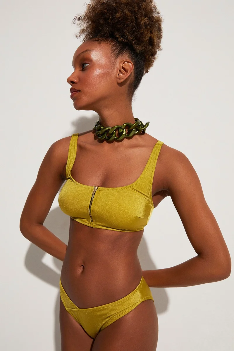 جون V Cut Bikini Bottom