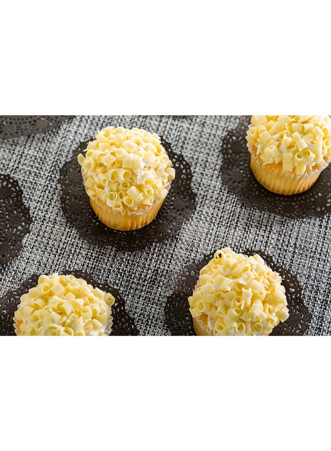 Restaurantware Pastry Tek 4 x 4 Inch Lace Doilies, 100 Decorative Tableware Placemats - Disposable, Round, Black Paper Table Doilies, For Birthdays, Or Weddings, Table Decor - Image 5