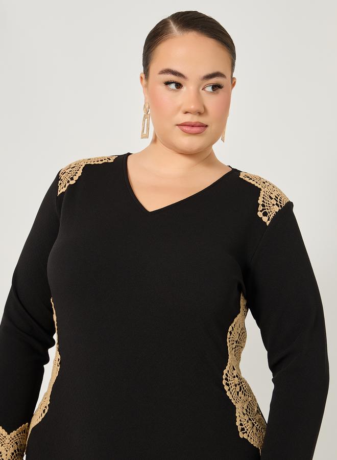 ستايلي فستان ميدي ضيق بياقة على شكل حرف  مزين بالدانتيل بمقاس كبير - Image 4