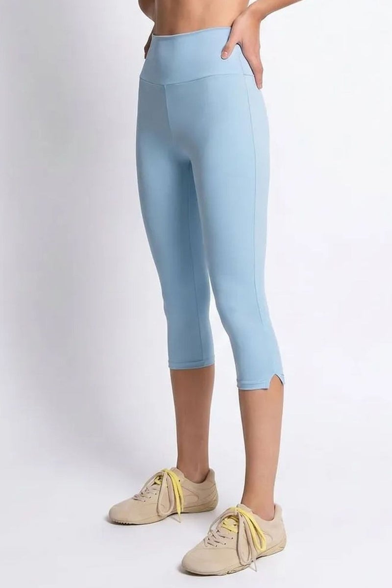 MIXRAY High-Waist Capri Leggings With Slit - Image 1