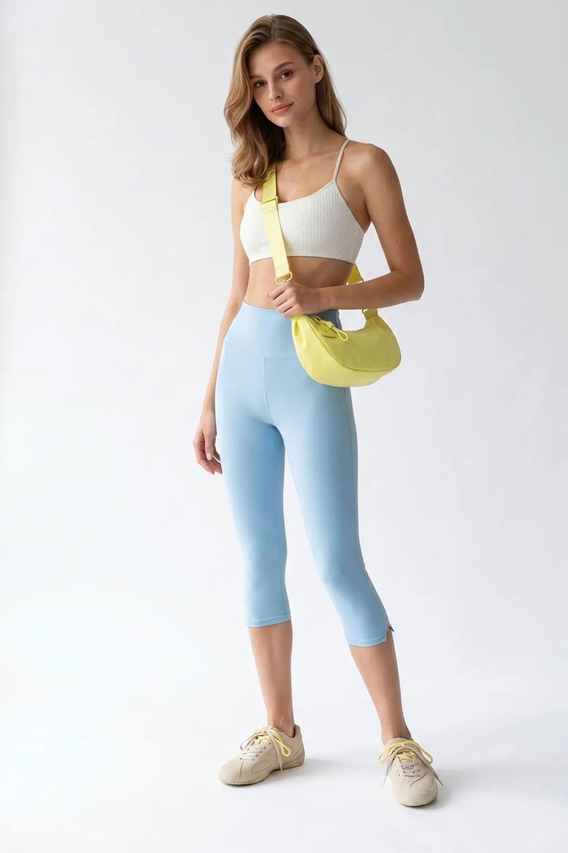 MIXRAY High-Waist Capri Leggings With Slit - Image 4