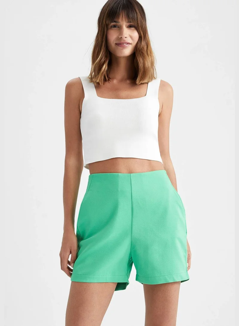 DeFacto Regular Fit Mini Short