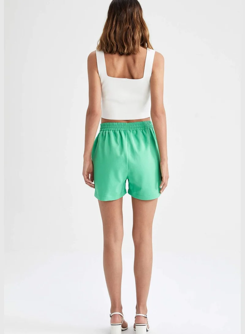 DeFacto Regular Fit Mini Short