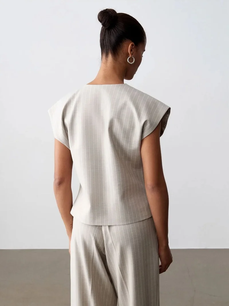 ديلفين DILVIN Striped V-neck Woven Waistcoat