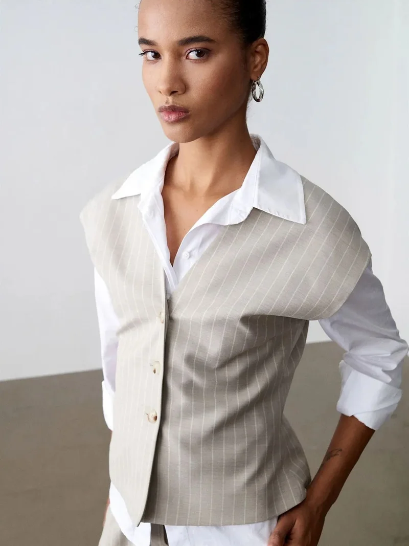 ديلفين DILVIN Striped V-neck Woven Waistcoat