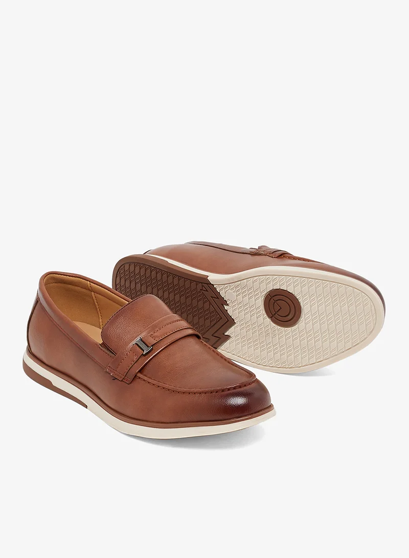 روبرت وود Saddle Detail Casual Slip Ons
