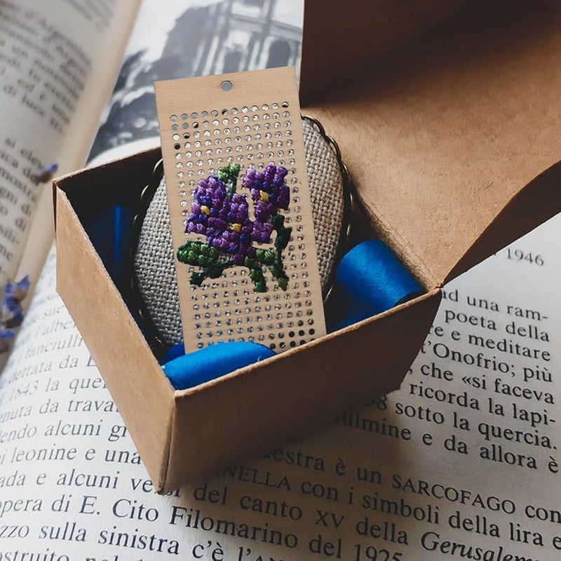 طقم التطريز بخيط الصليب الخشبي 8 قطع، مجموعة إشارات الكتب للخياطة والحرف اليدوية DIY - Image 4