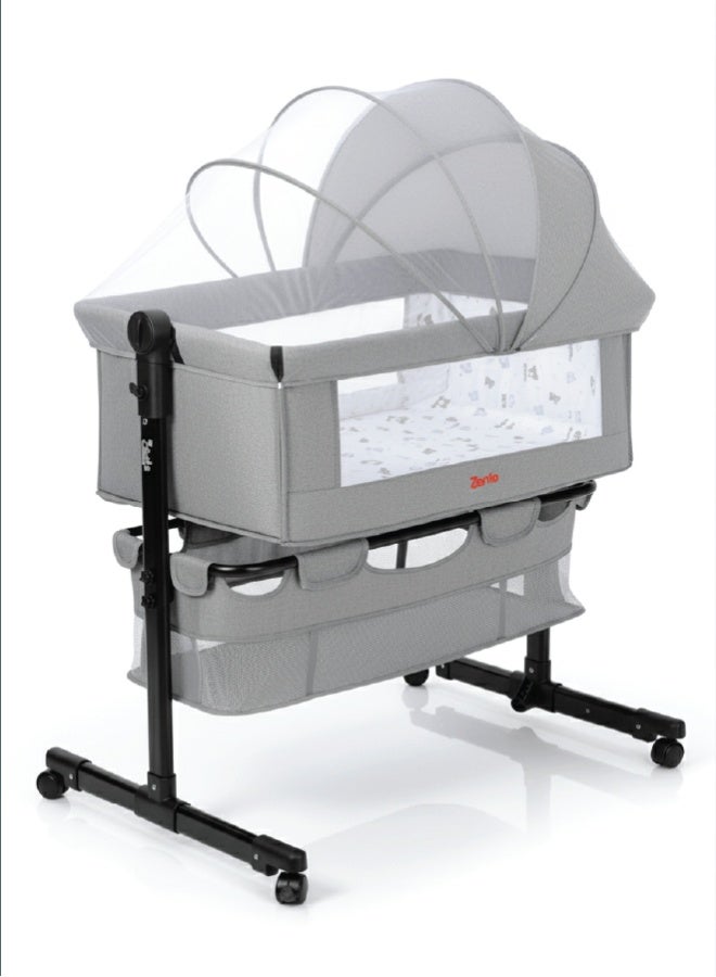 زينيث سرير أطفال 4 في 1، مهد للأطفال، سرير بجانب السرير بعجلات، سرير قابل لتعديل الارتفاع، قابل للطي بسهولة مع مرتبة مريحة، شبك للحماية من البعوض، ومساحة تخزين للرضع/حديثي الولادة – رمادي - Image 1